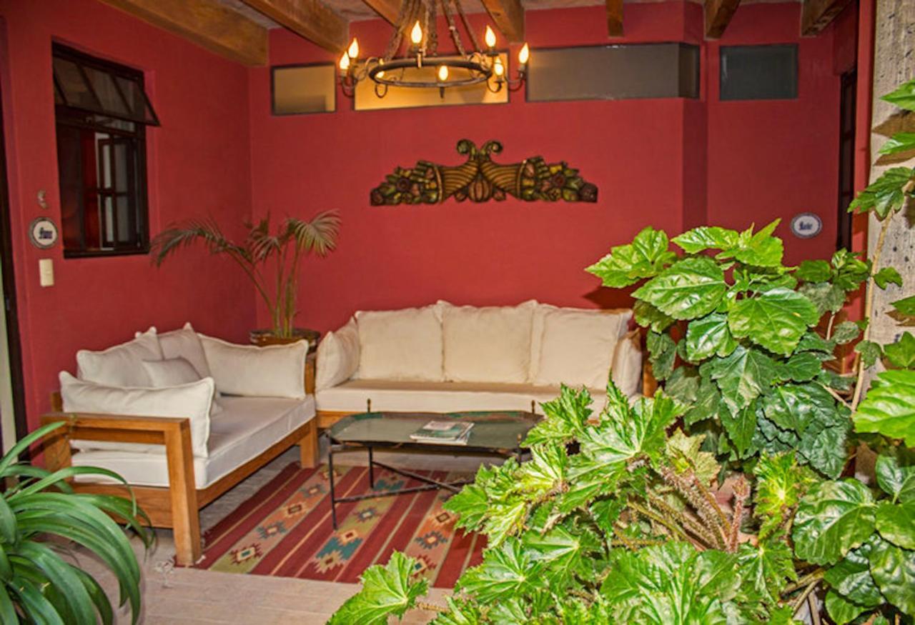 לינה וארוחת בוקר סאן מיגל דה אלנדה Casa De La Manana מראה חיצוני תמונה